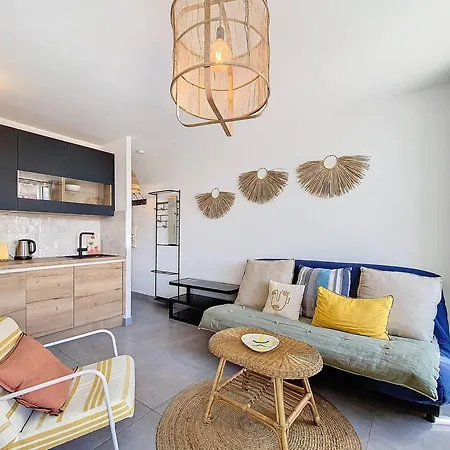 Apartment T2 Lumineux Sur Le Vieux Port, - Fr-1-770-11 La Ciotat