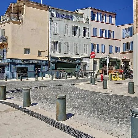 T2 Lumineux Sur Le Vieux Port, - Fr-1-770-11 La Ciotat